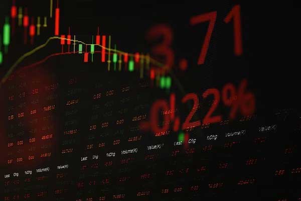 美日贸易协议扫除障碍，日本央行年内加息概率飙升